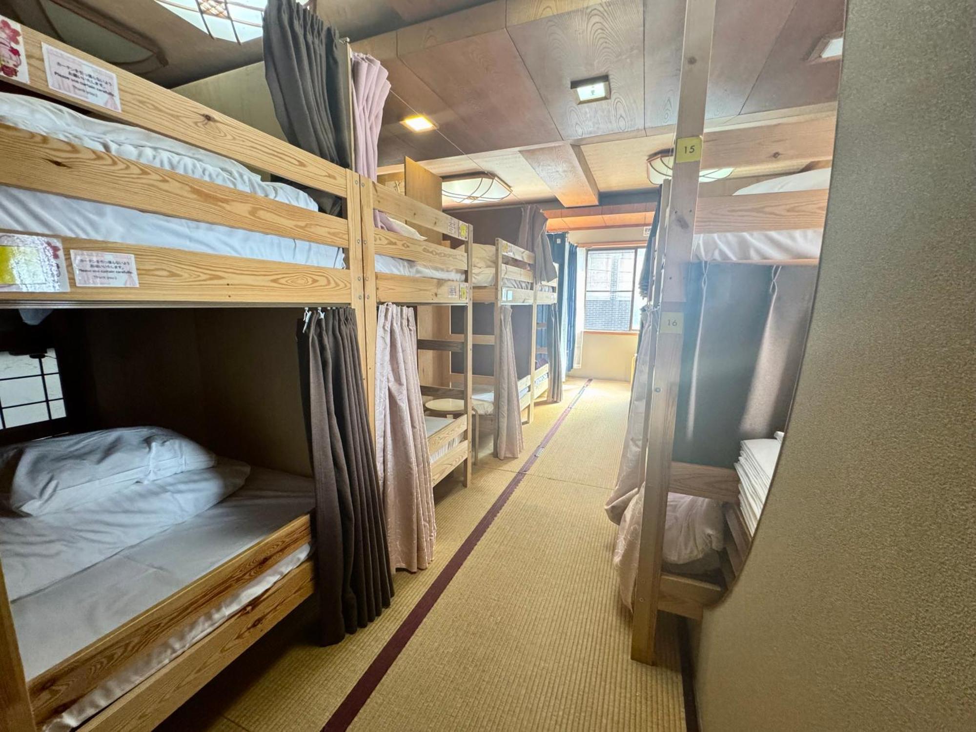 Osaka Guesthouse Sakura Экстерьер фото